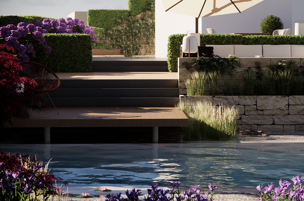 Sonnige Poolterrasse mit Holzstufen Blumen in Violett und Steinmauer Beige