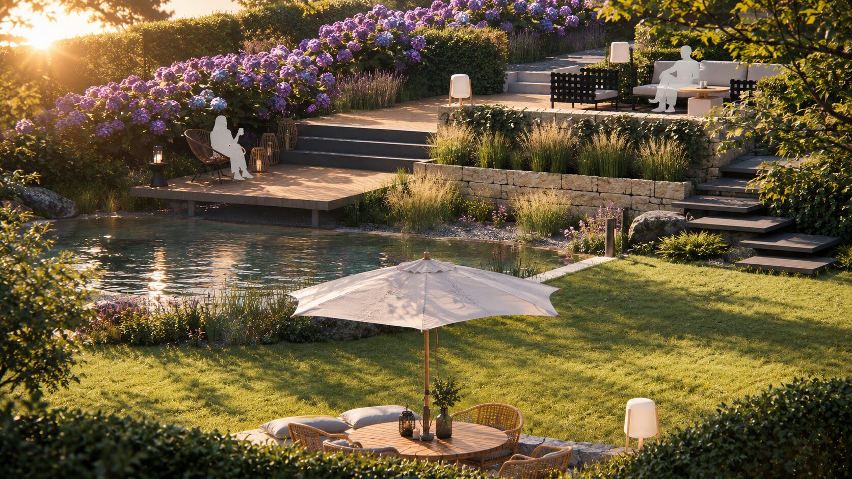 Terrassierter Garten mit Schwimmteich und lila Hortensien im Sonnenuntergang
